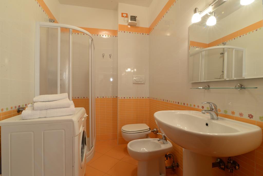 Padovaresidence Apartments - Tra Piazza Delle Erbe E Il Duomo Rum bild